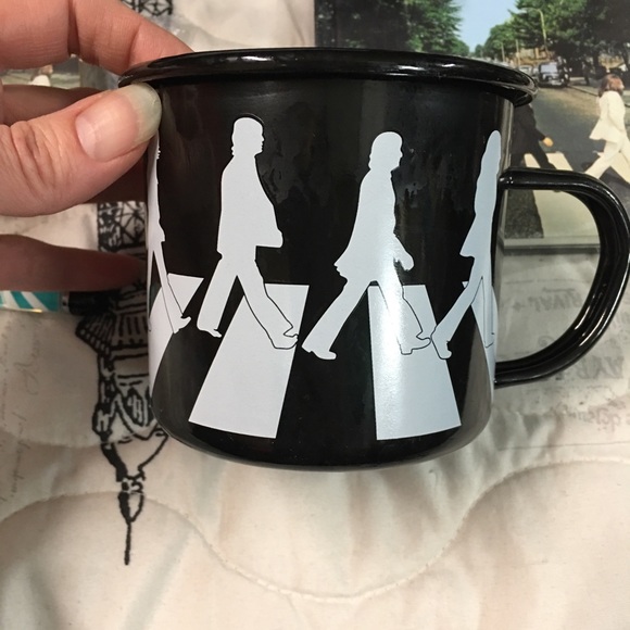 New Beatles lunch box w4 accessories - Picture 9 of 9